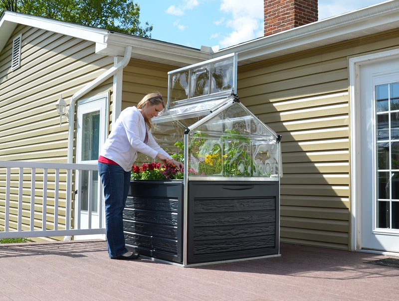 Plant Inn elevated garden bed
