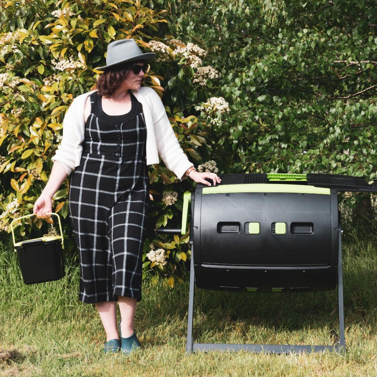 How to Compost in Small Urban Gardens – 10 tips – NiceBuys